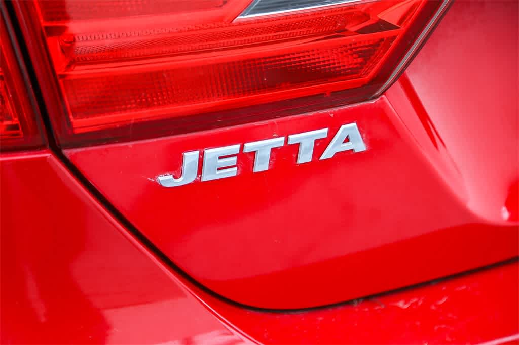 Thumbnail: 2012 Volkswagen Jetta - 11