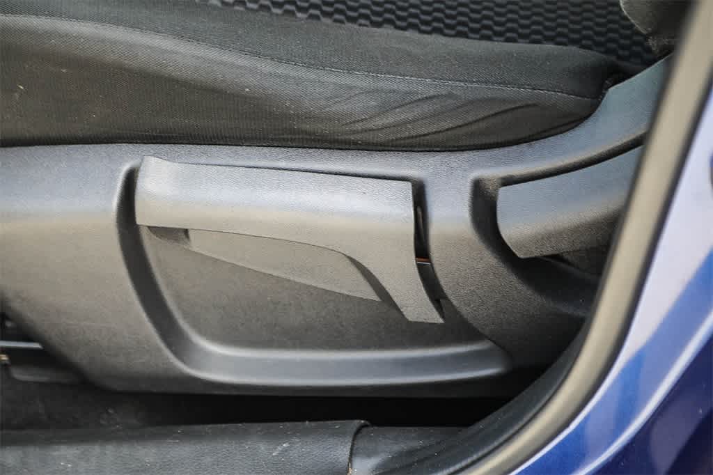 Thumbnail: 2021 Nissan Rogue Sport - 18