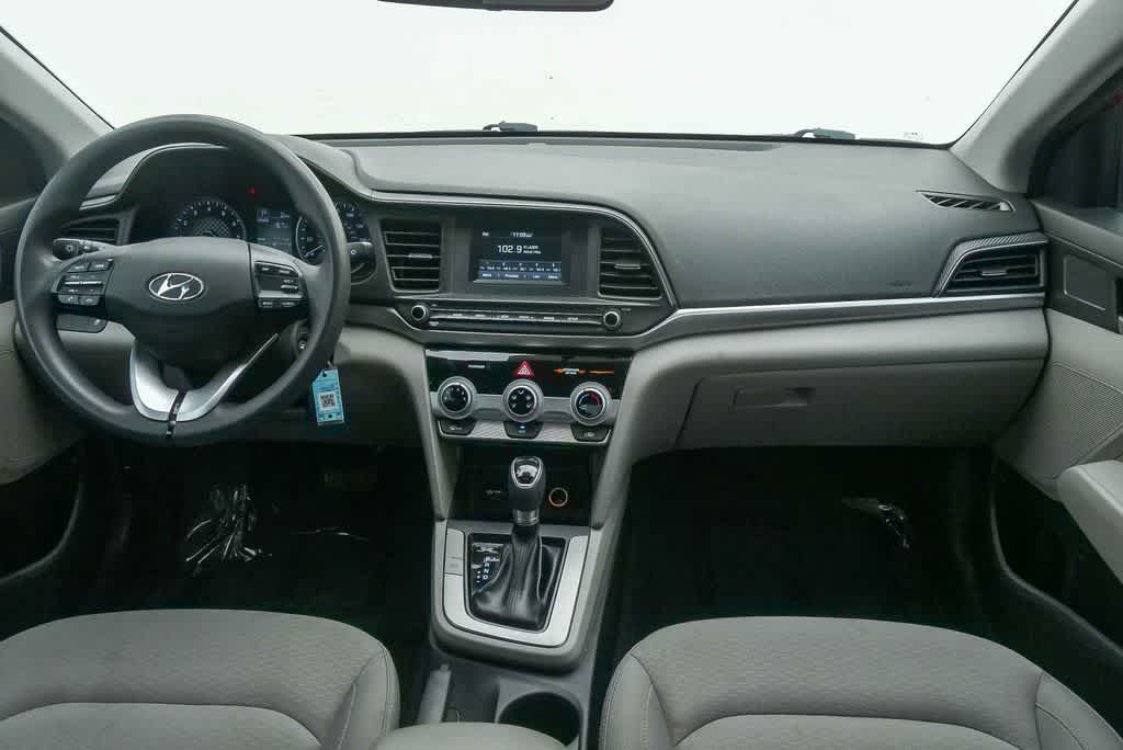 Thumbnail: 2019 Hyundai Elantra - 11
