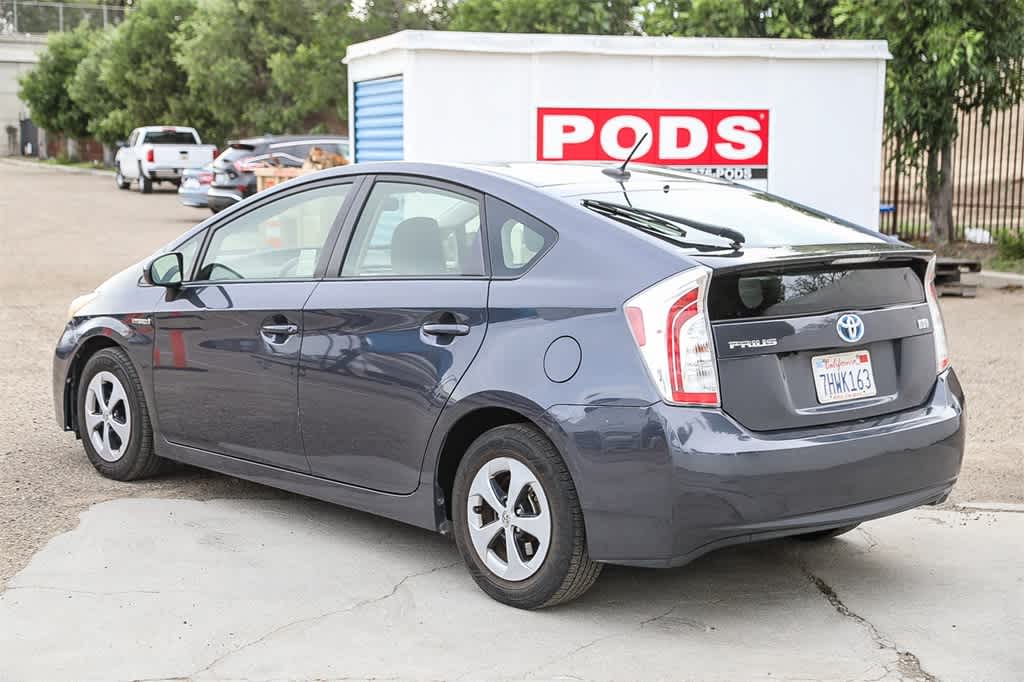 Thumbnail: 2015 Toyota Prius - 6