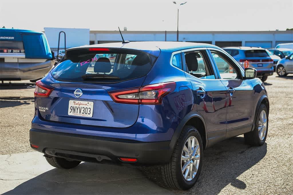 2021 Nissan Rogue Sport S photo 4