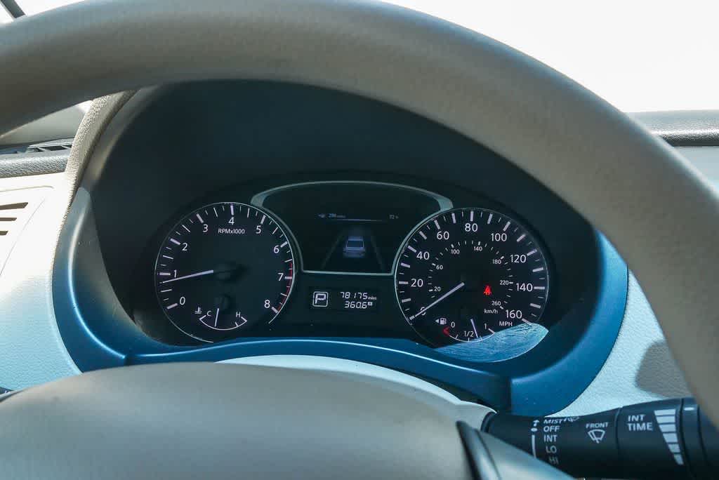 Thumbnail: 2013 Nissan Altima - 21