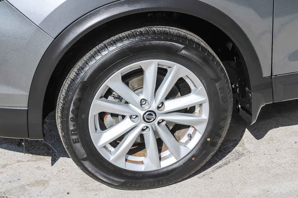 Thumbnail: 2018 Nissan Rogue Sport - 5