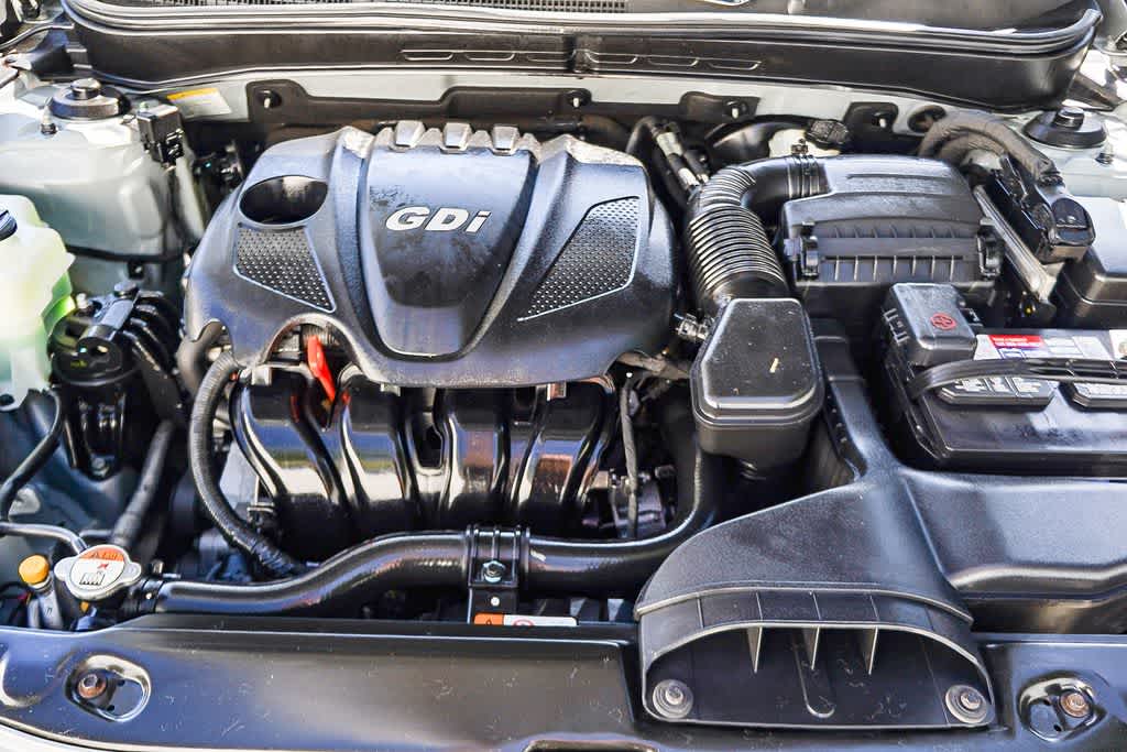 Thumbnail: 2013 Hyundai Sonata - 28