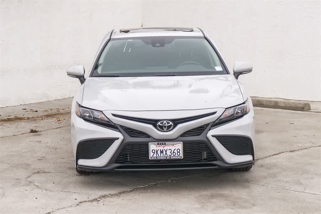 2024 Toyota Camry SE 2