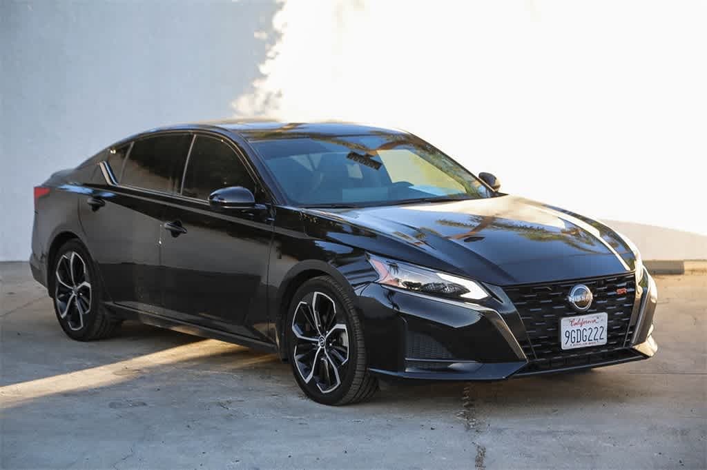 Used 2023 Nissan Altima 2.5 SR Sedan