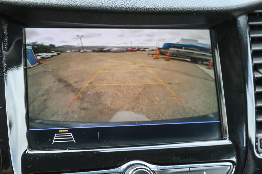 Thumbnail: 2018 Chevrolet Trax - 21