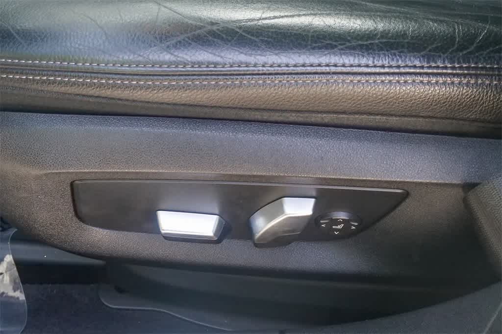 Thumbnail: 2018 BMW 7 Series - 16