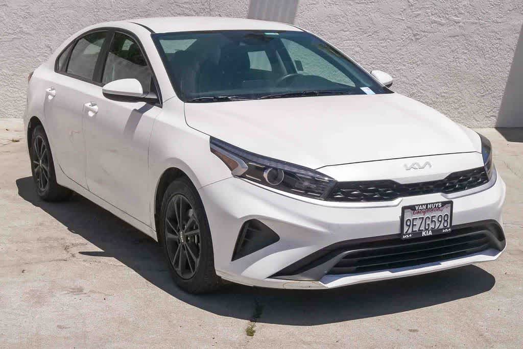 Thumbnail: 2023 Kia Forte - 2