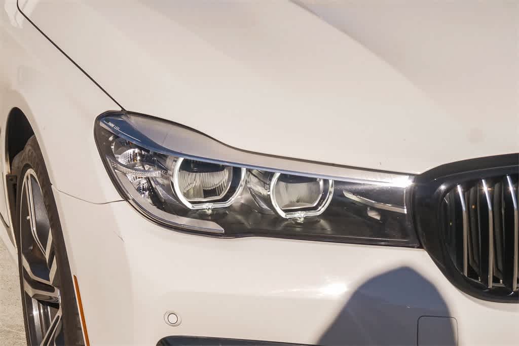 Thumbnail: 2018 BMW 7 Series - 4