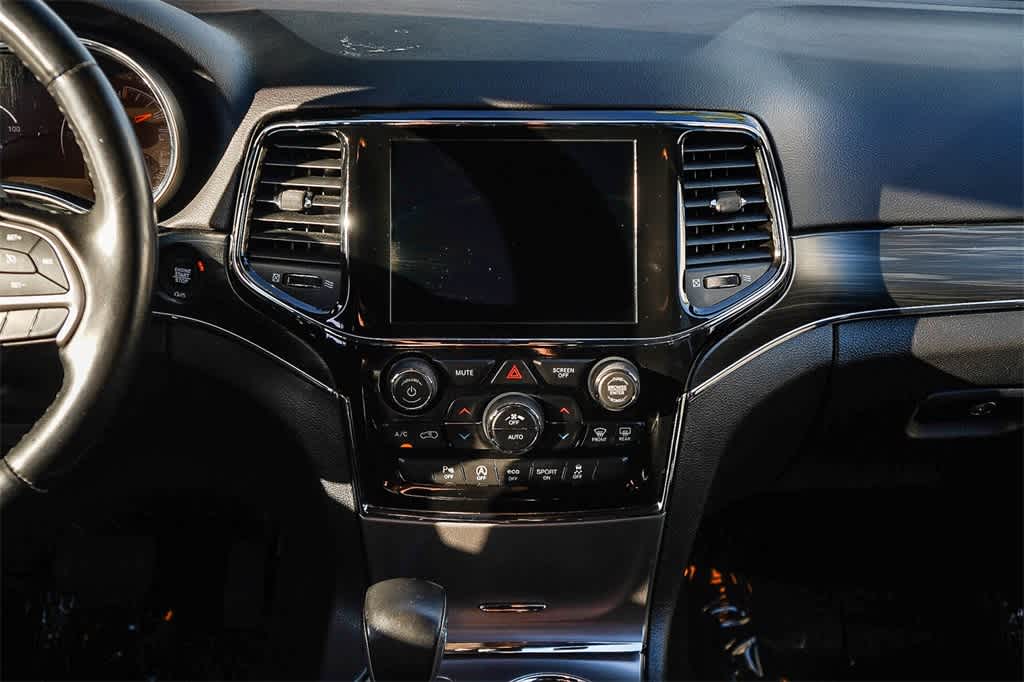 Thumbnail: 2020 Jeep Grand Cherokee - 13