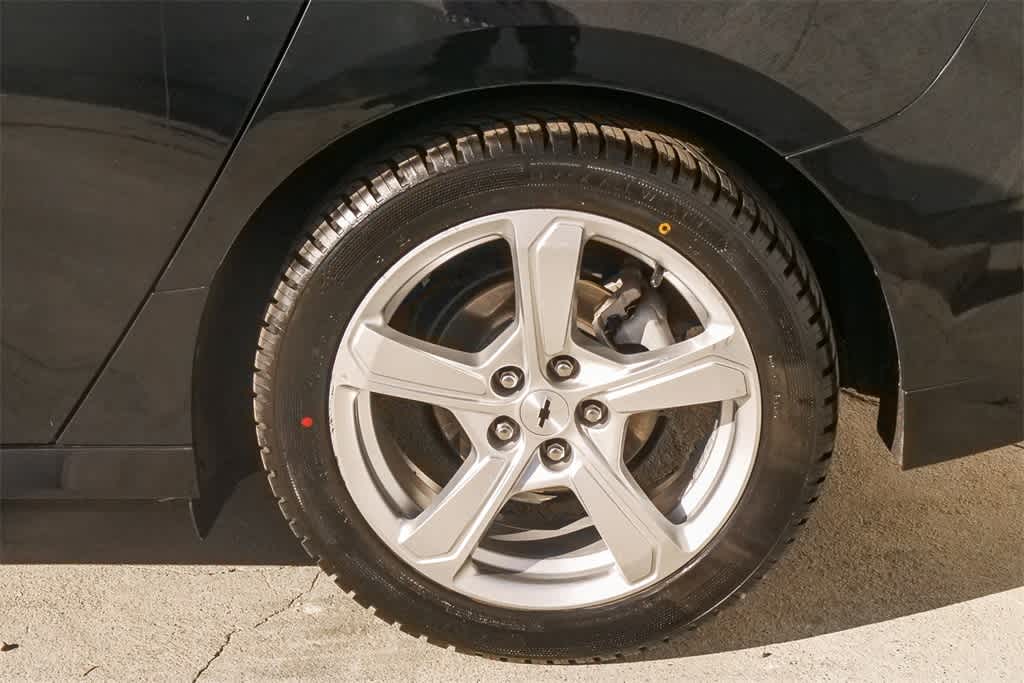 Thumbnail: 2017 Chevrolet Volt - 6