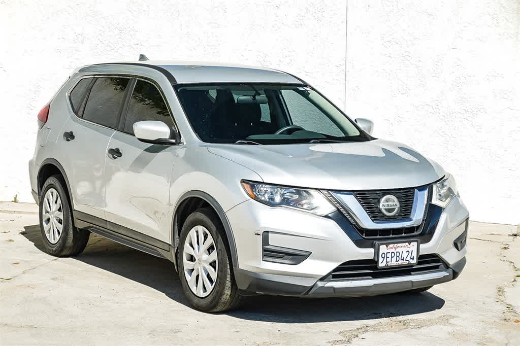Thumbnail: 2018 Nissan Rogue - 3
