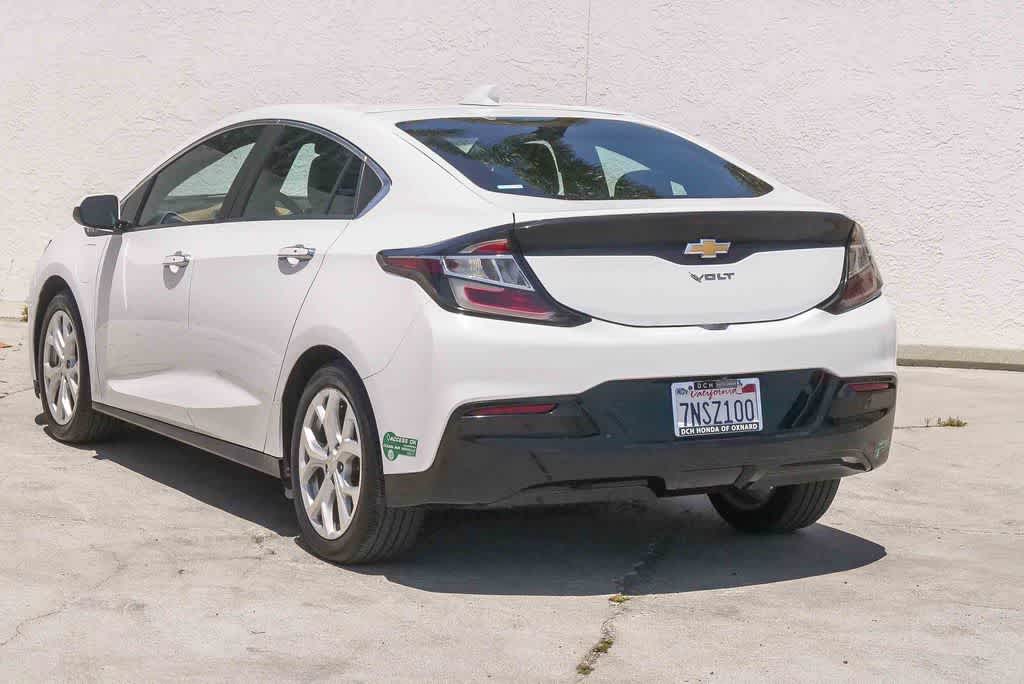 Thumbnail: 2016 Chevrolet Volt - 7