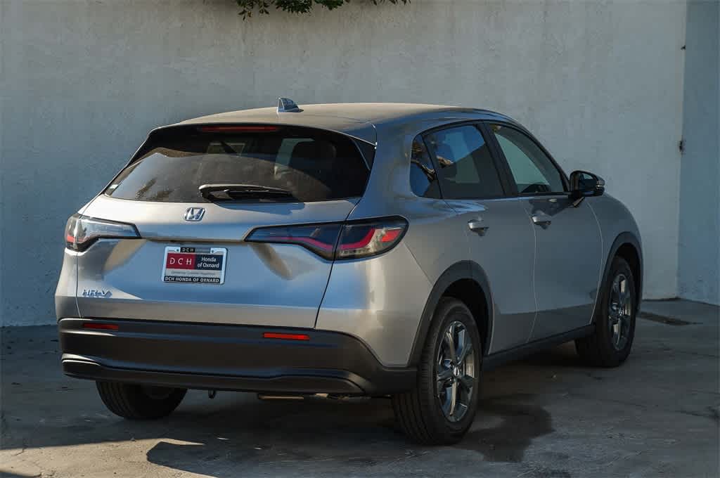 2026 Honda HR-V LX photo 3