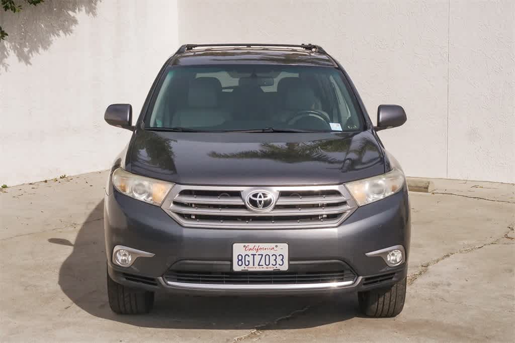 Thumbnail: 2013 Toyota Highlander - 2