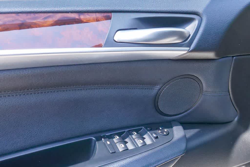 Thumbnail: 2012 BMW X5 - 19