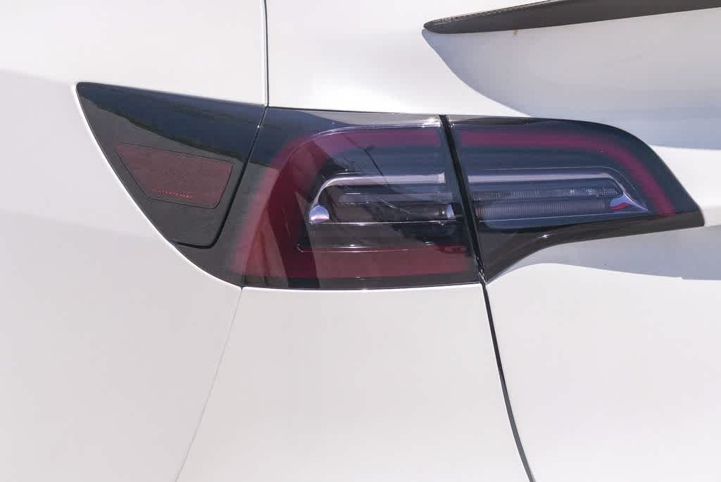 Thumbnail: 2022 Tesla Model Y - 10