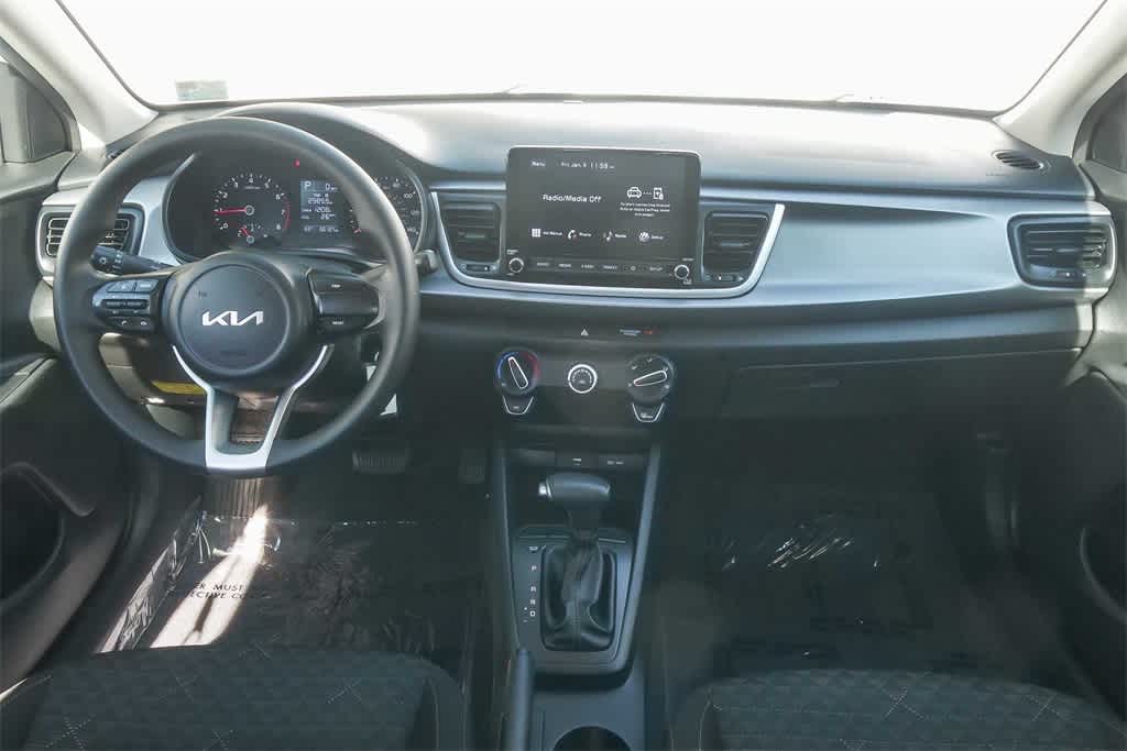 Thumbnail: 2023 Kia Rio - 11