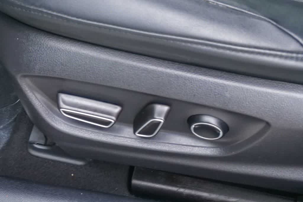 Thumbnail: 2017 Toyota Prius Prime - 17