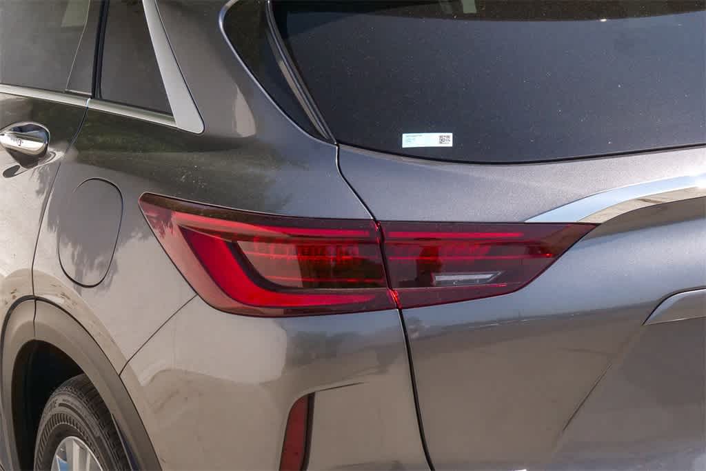 Thumbnail: 2025 INFINITI QX50 - 10