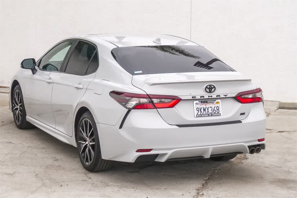 2024 Toyota Camry SE 9