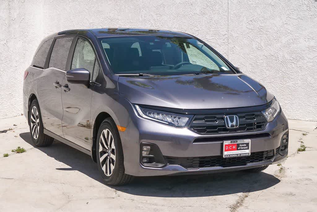 Thumbnail: 2026 Honda Odyssey - 3