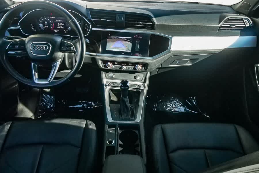 Thumbnail: 2020 Audi Q3 - 11