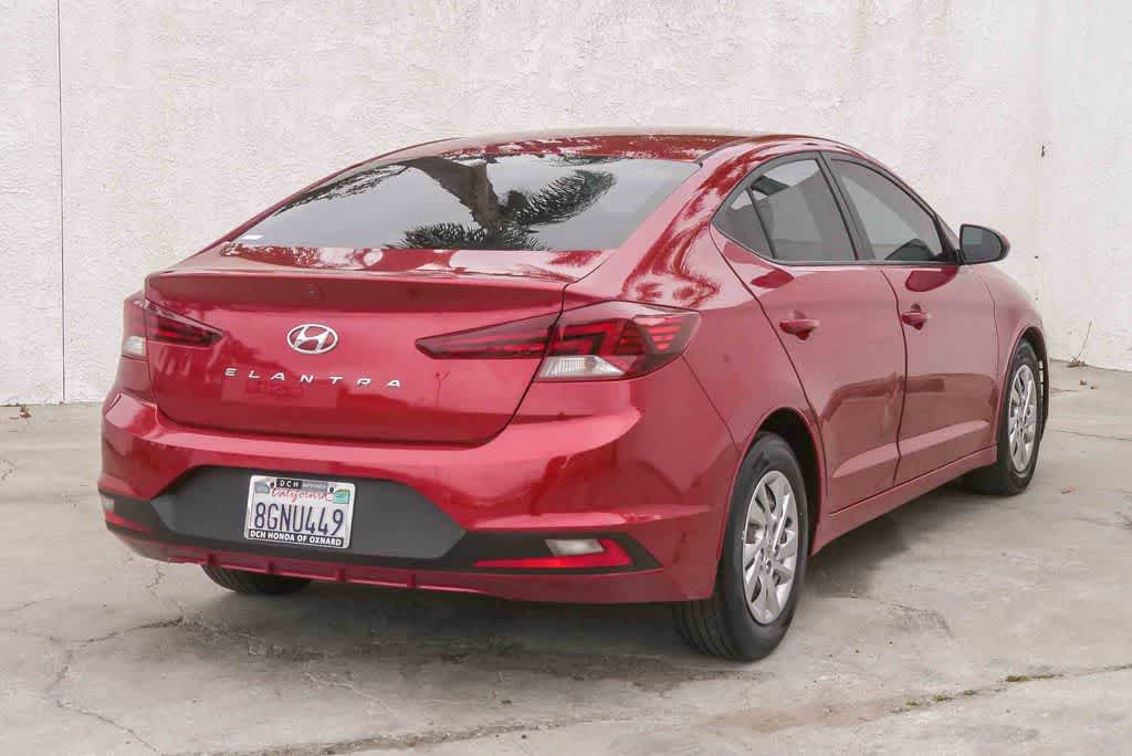 Thumbnail: 2019 Hyundai Elantra - 9