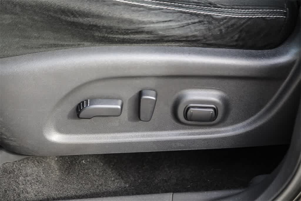 Thumbnail: 2018 Nissan Murano - 17