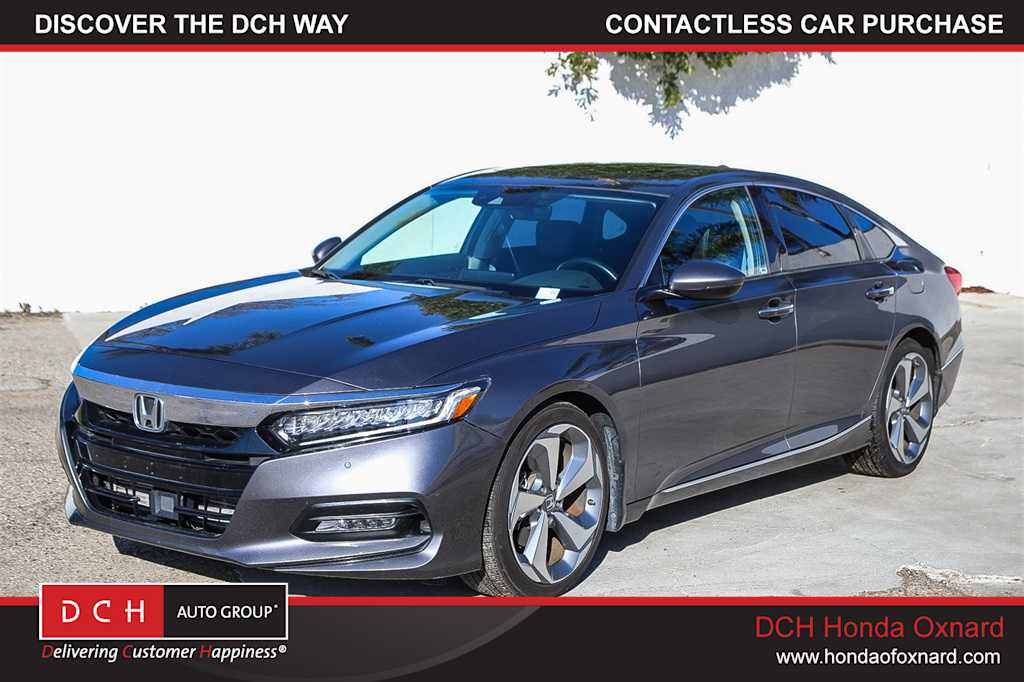 2019 Honda Accord Touring's photo