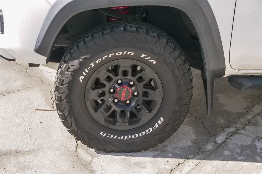 Thumbnail: 2019 Toyota Tacoma - 5