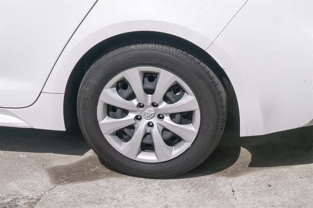 Thumbnail: 2023 Toyota Corolla - 6