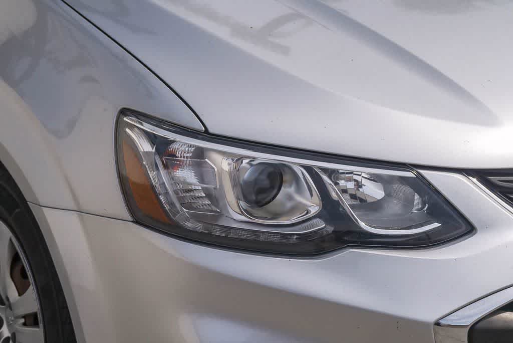 Thumbnail: 2020 Chevrolet Sonic - 4