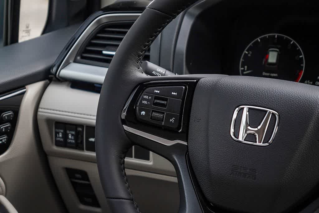 Thumbnail: 2026 Honda Odyssey - 18
