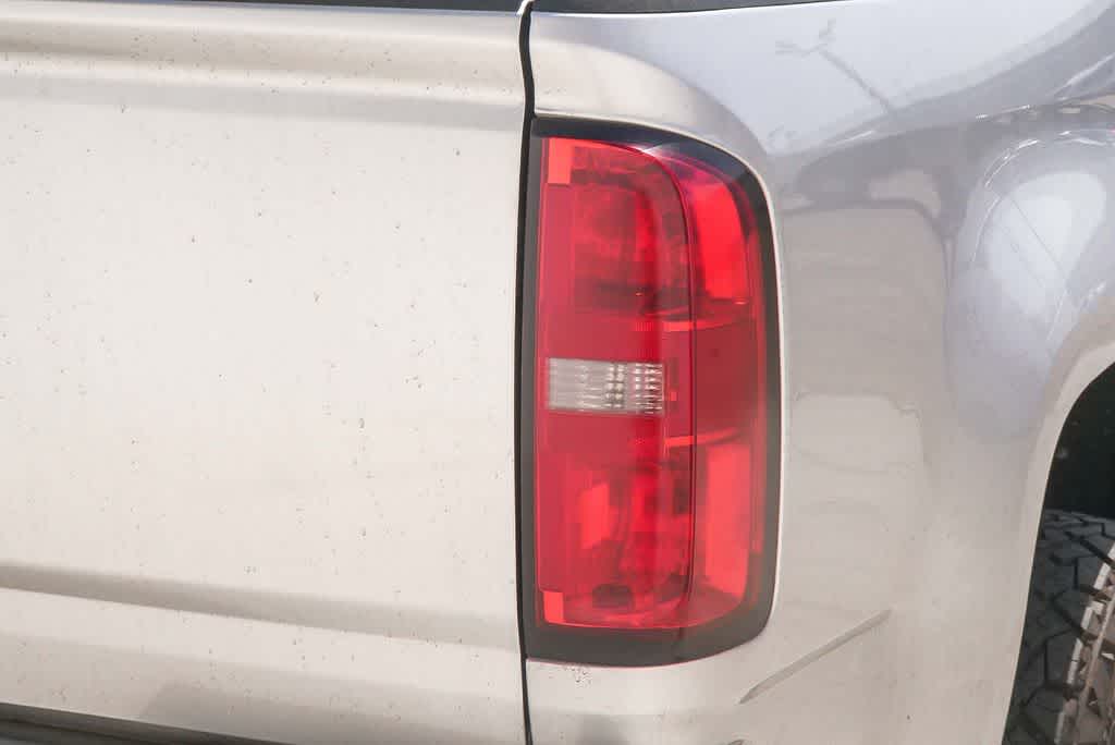 Thumbnail: 2016 Chevrolet Colorado - 10