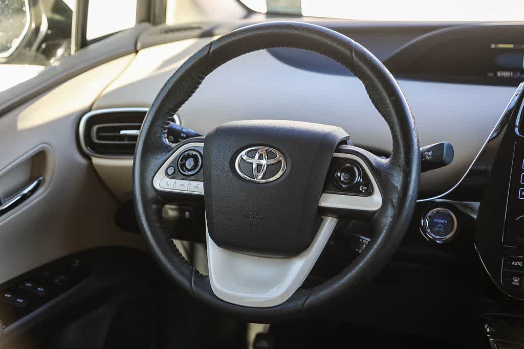 Thumbnail: 2016 Toyota Prius - 12