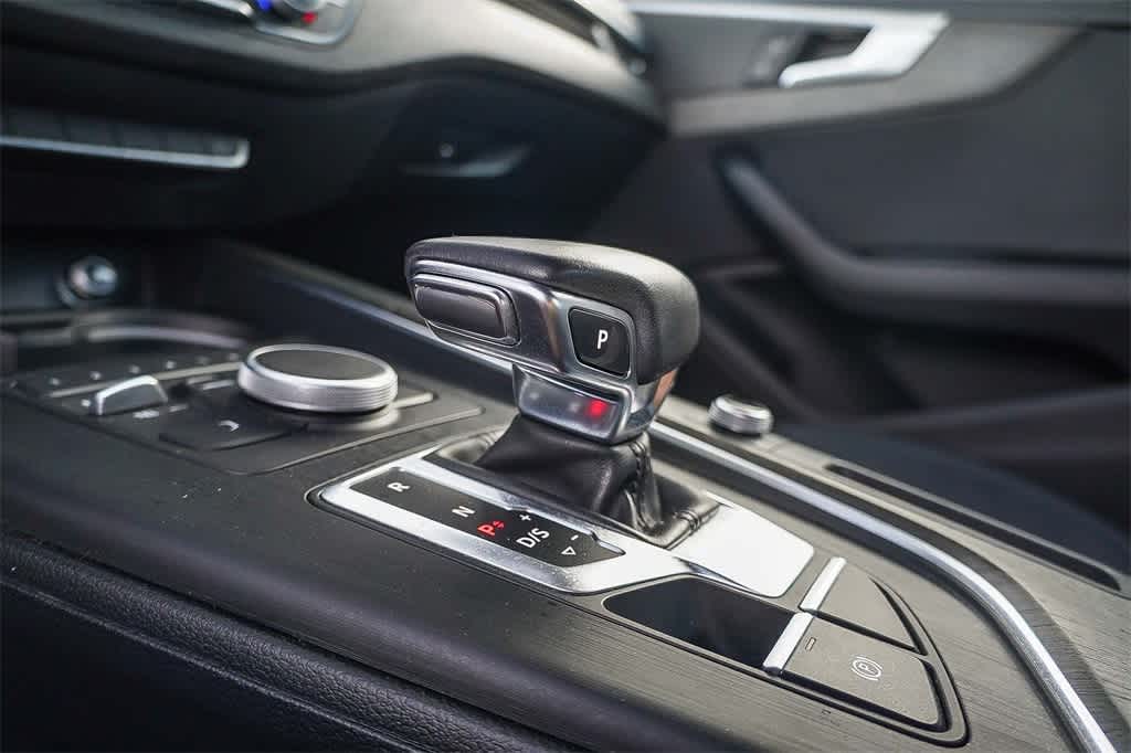 Thumbnail: 2019 Audi A4 - 24