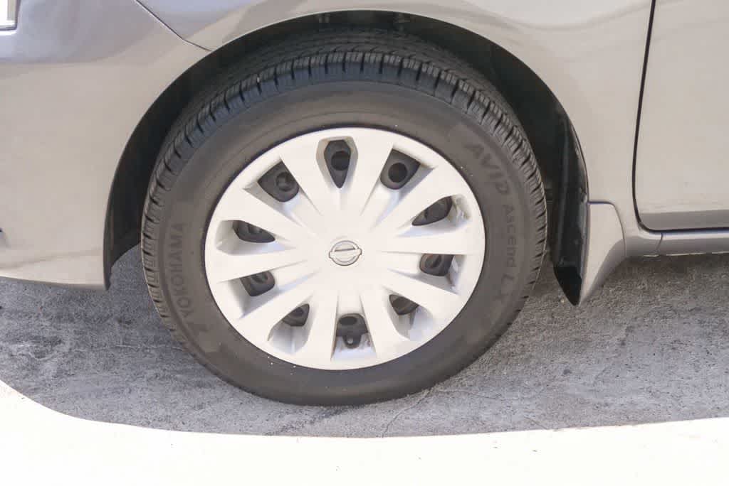 Thumbnail: 2018 Nissan Versa - 5