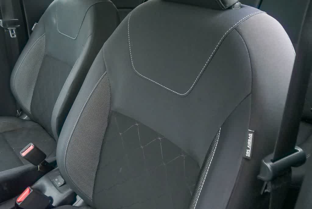 Thumbnail: 2019 Nissan Kicks - 14