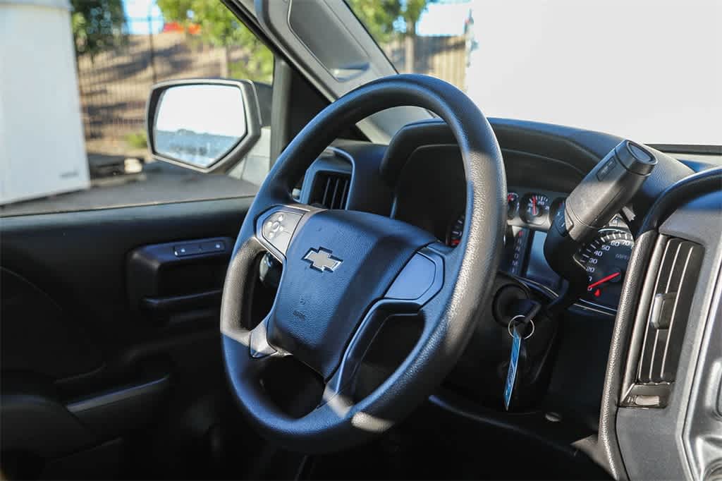 Thumbnail: 2015 Chevrolet Silverado 2500 - 15