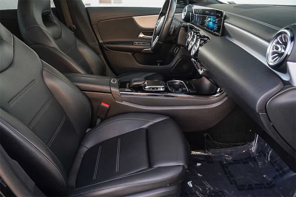 Thumbnail: 2020 Mercedes-Benz CLA - 16