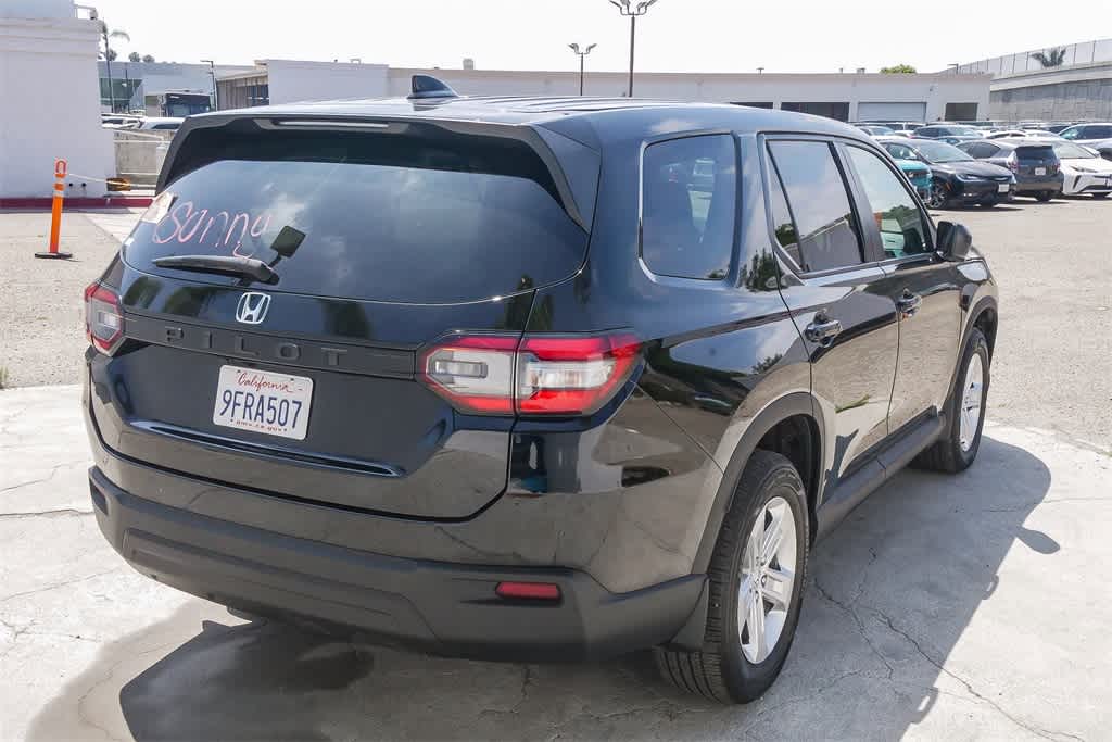 Thumbnail: 2023 Honda Pilot - 9