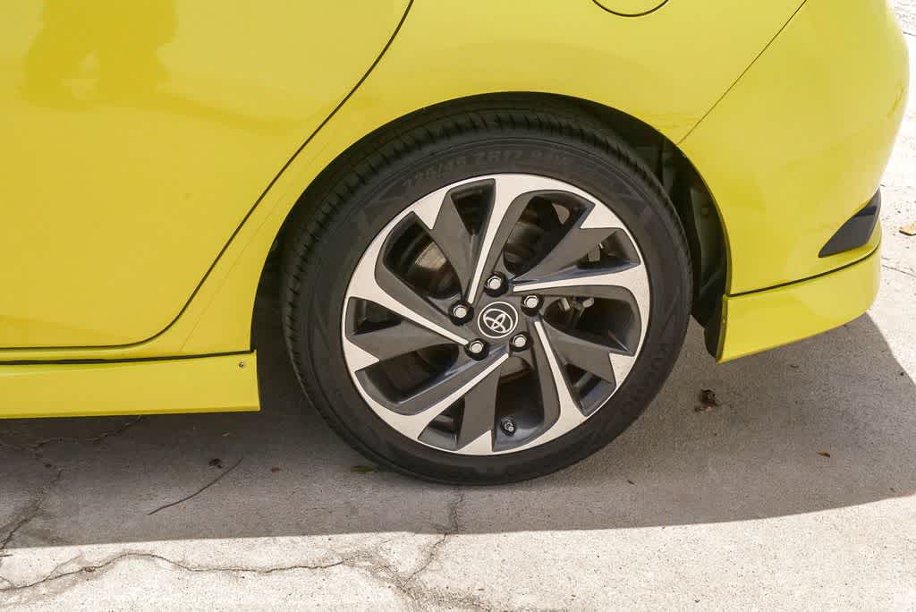 Thumbnail: 2017 Toyota Corolla iM - 6
