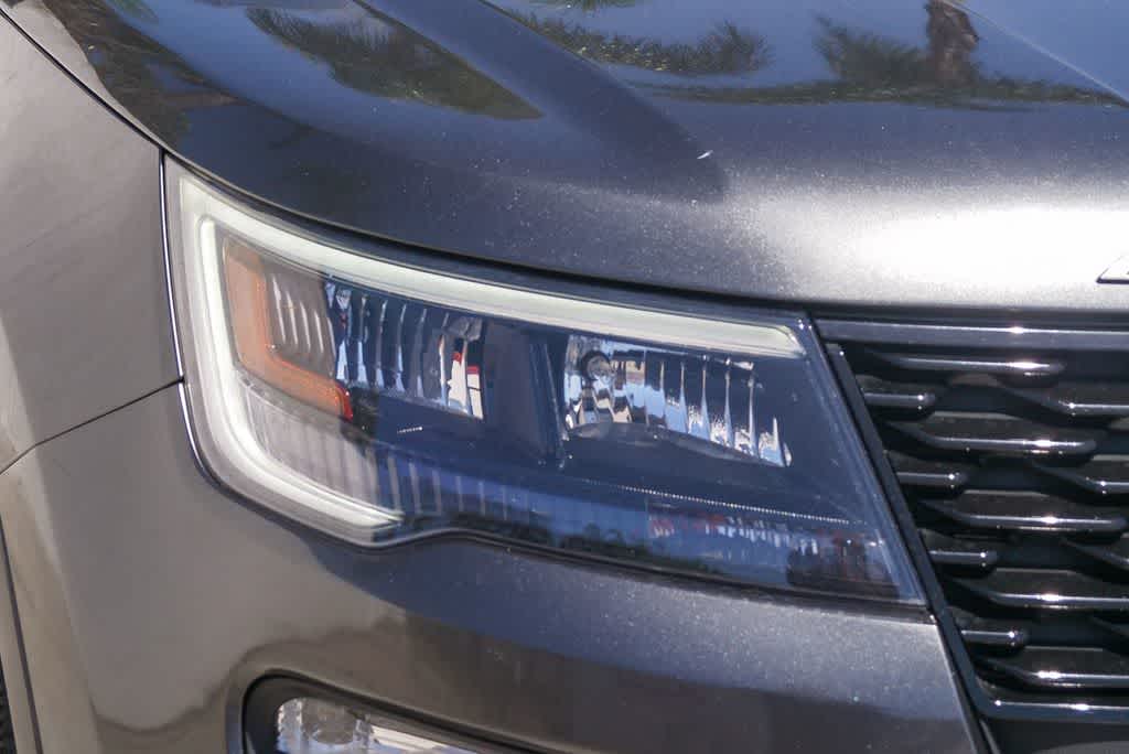 Thumbnail: 2019 Ford Explorer - 4