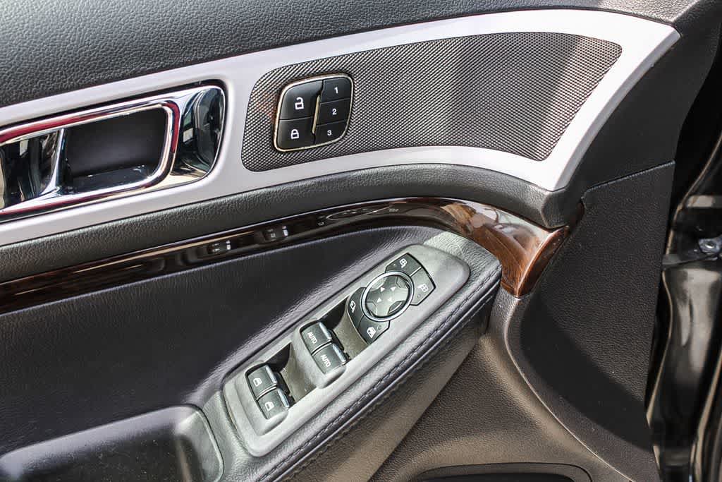 Thumbnail: 2013 Ford Explorer - 18