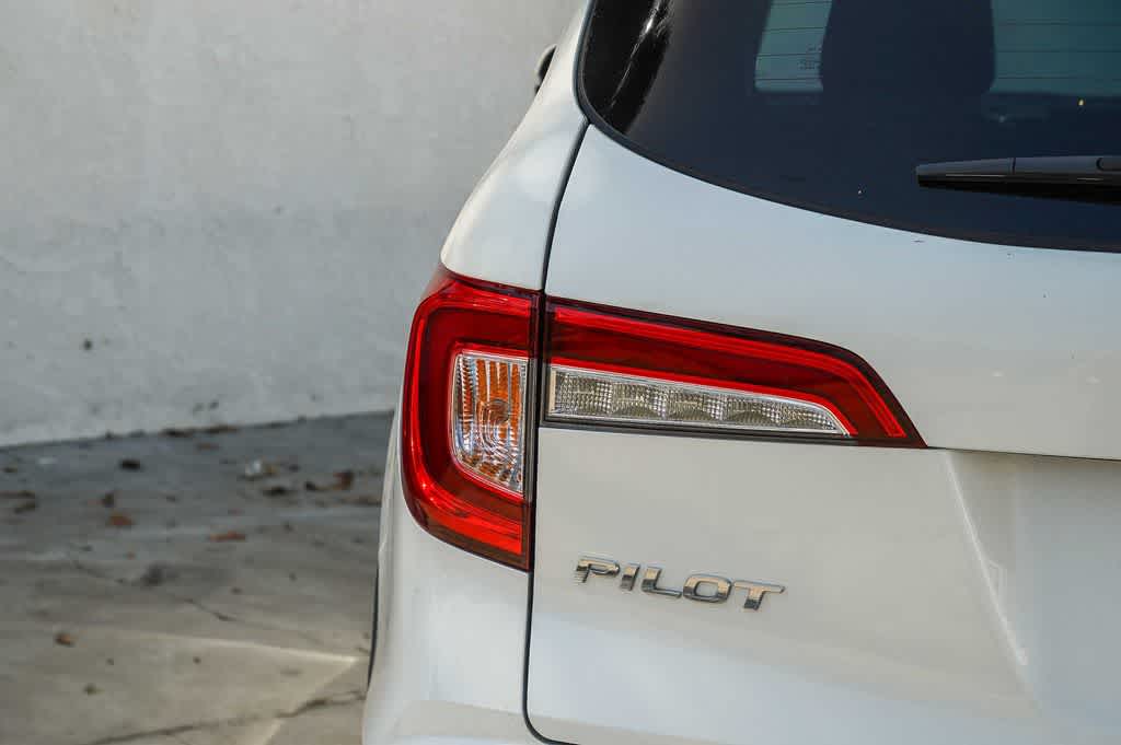 Thumbnail: 2019 Honda Pilot - 6