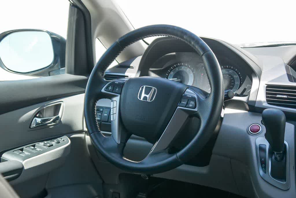 Thumbnail: 2015 Honda Odyssey - 14