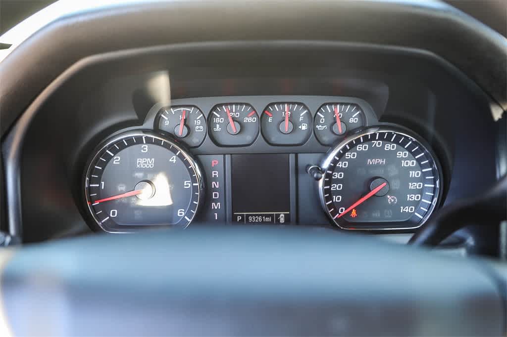 Thumbnail: 2015 Chevrolet Silverado 2500 - 22