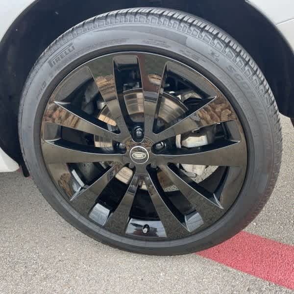 Thumbnail: 2025 Land Rover Range Rover Sport - 15